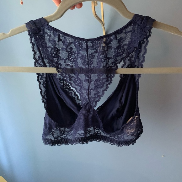 victoria’s secret bralette - Picture 2 of 3